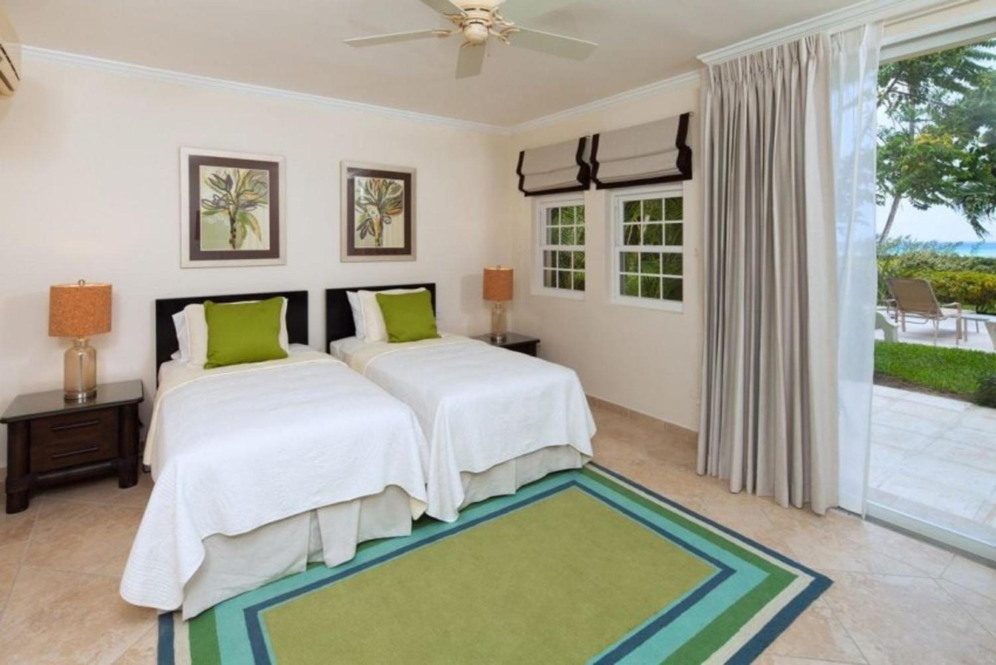 Sapphire Beach Condos Christ Church Bilik gambar