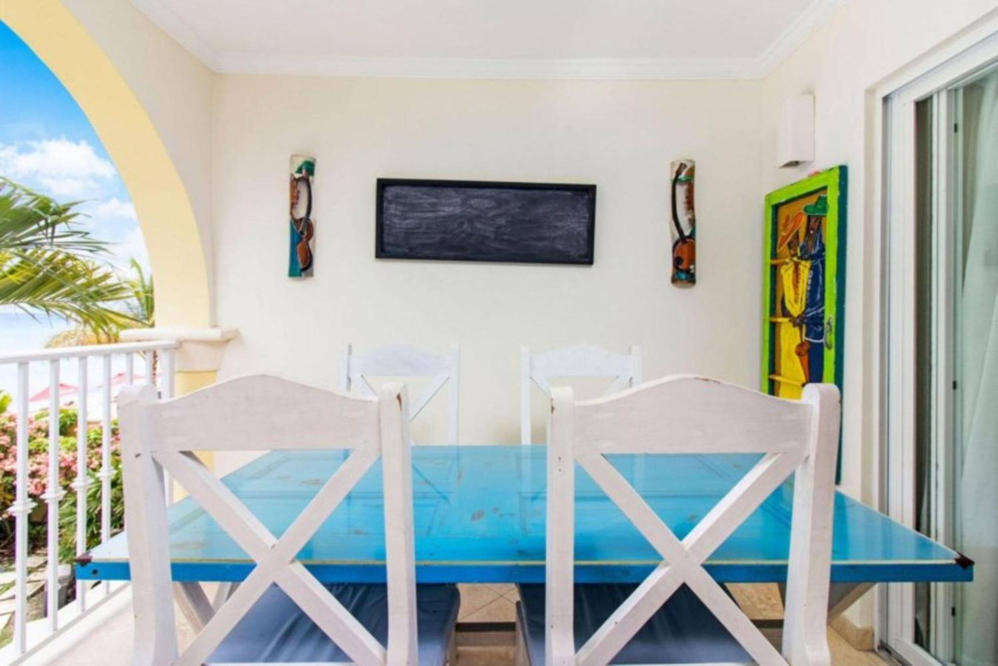 Sapphire Beach Condos Christ Church Bilik gambar