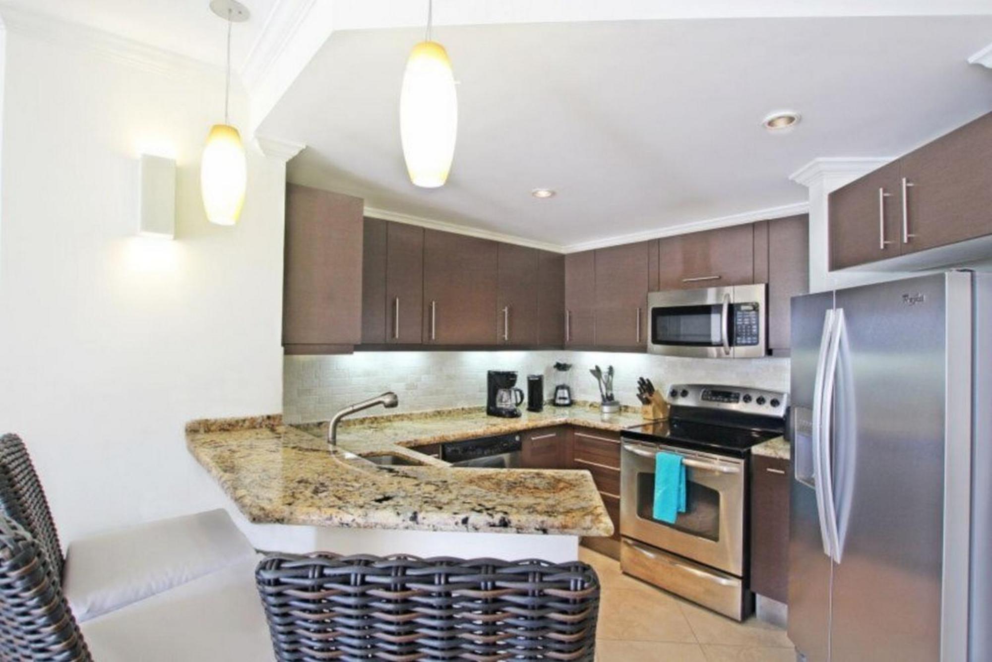 Sapphire Beach Condos Christ Church Bilik gambar