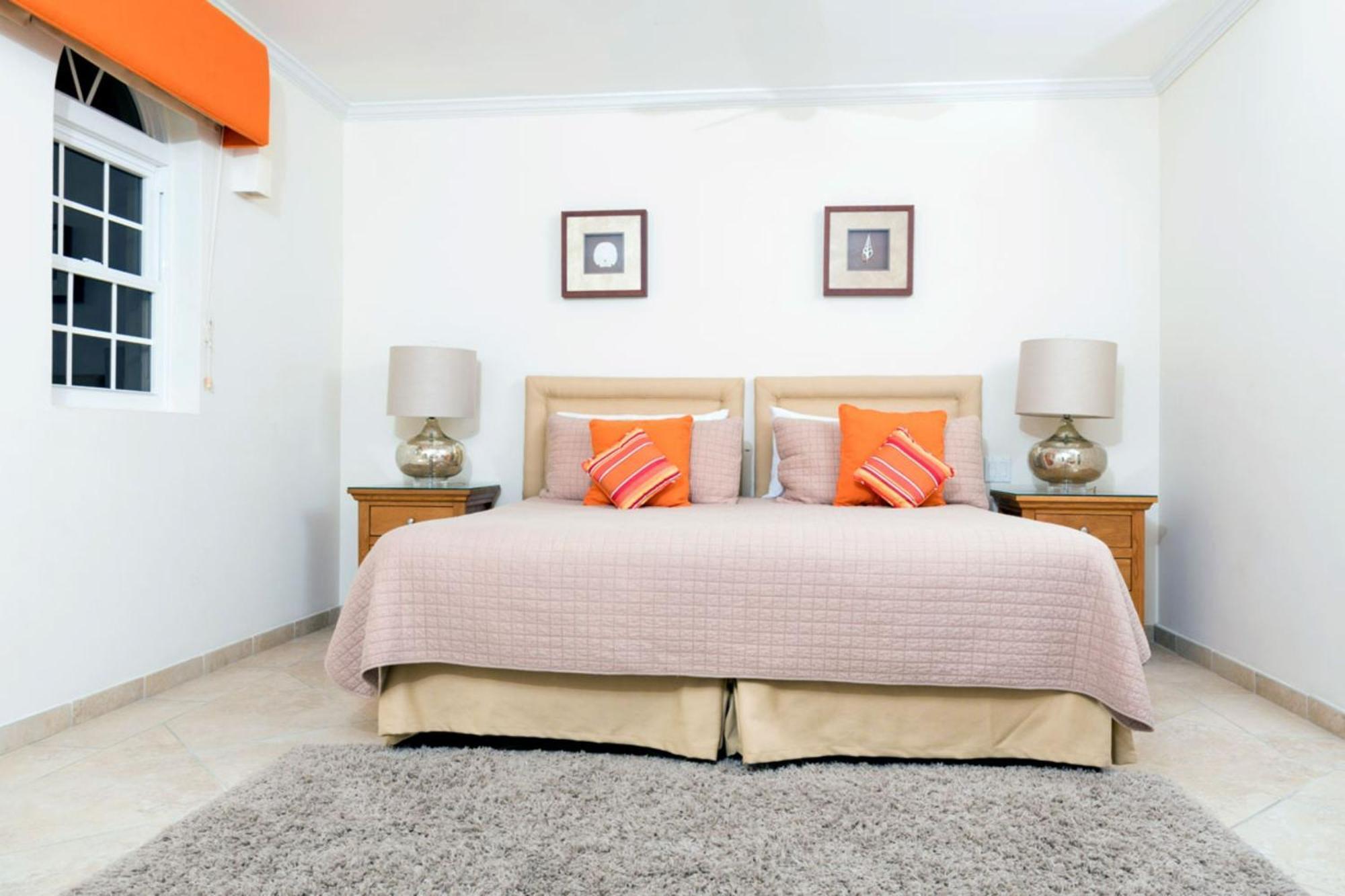 Sapphire Beach Condos Christ Church Bilik gambar