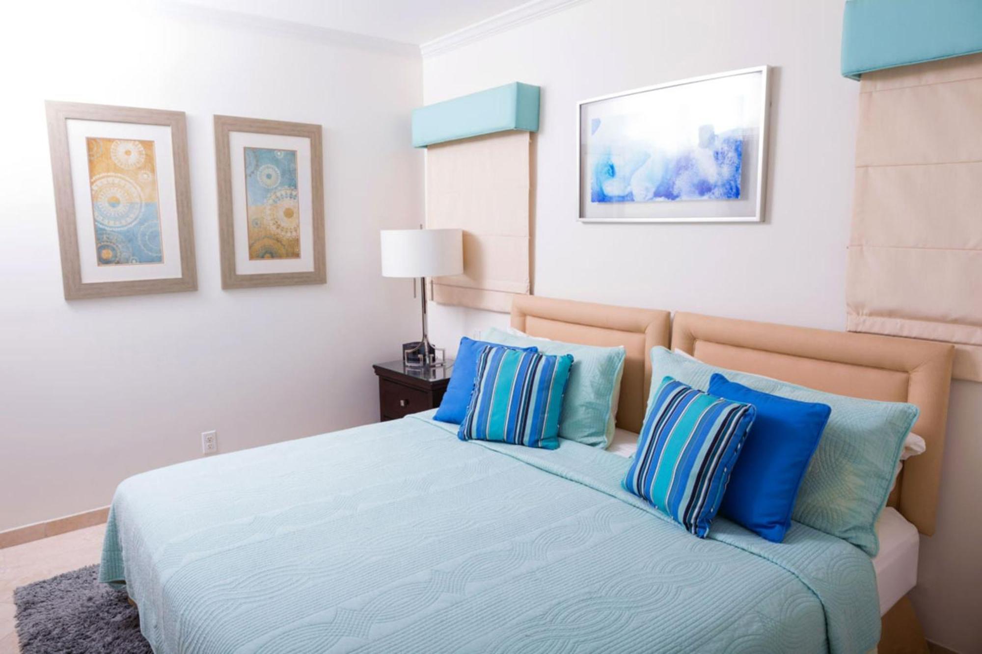 Sapphire Beach Condos Christ Church Bilik gambar